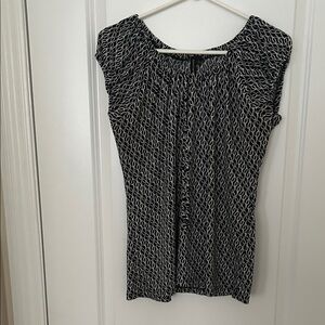 Susan Lawrence Black and White Geometric Blouse